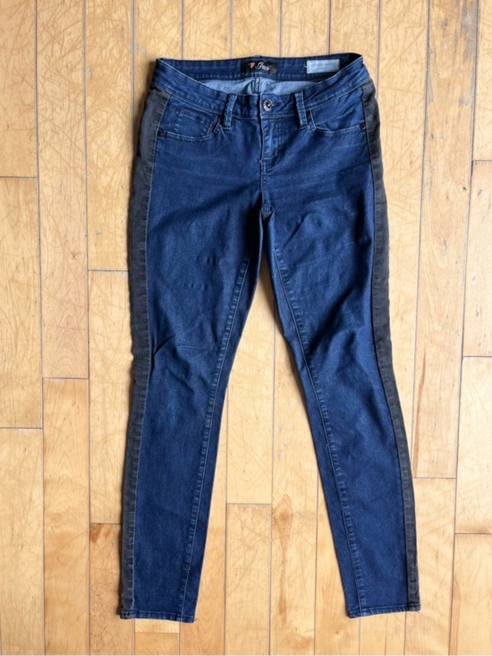 Guess Low Rise Dark Wash Skinny Side Stripe Denim Jeans Size 27